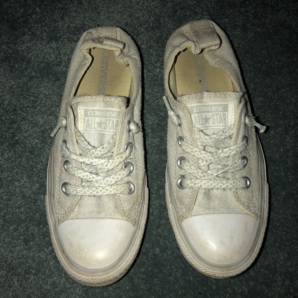 Women’s shoreline converse